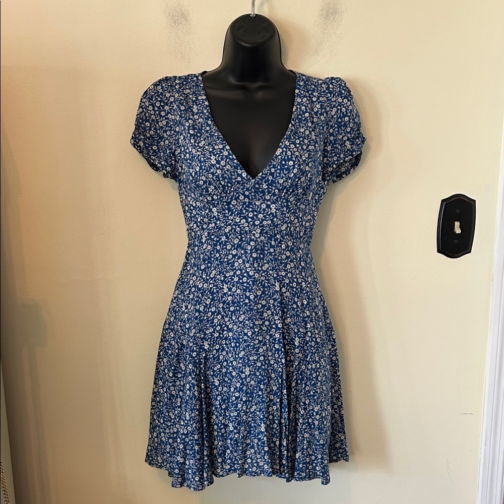 Princess Polly Blue Floral V-Neck Mini Dress Size 0